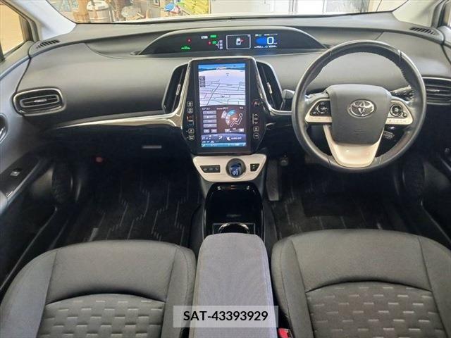 Toyota PRIUS PHV 2017-03 382637-18