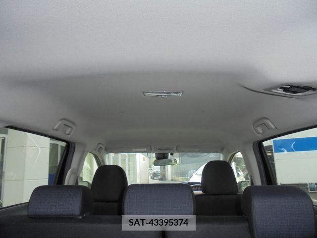 Toyota SIENTA 2018-03 379953-17
