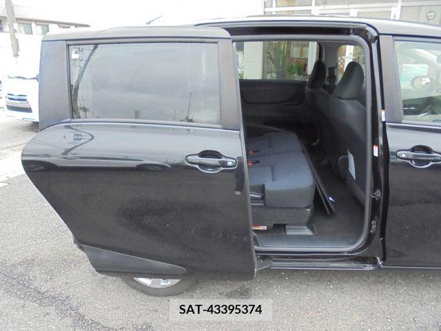 Toyota SIENTA 2018-03 379953-12