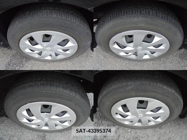 Toyota SIENTA 2018-03 379953-26