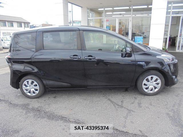 Toyota SIENTA 2018-03 379953-9