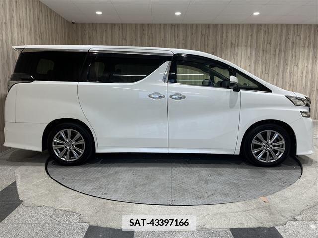 Toyota VELLFIRE 2016-10 379114-17