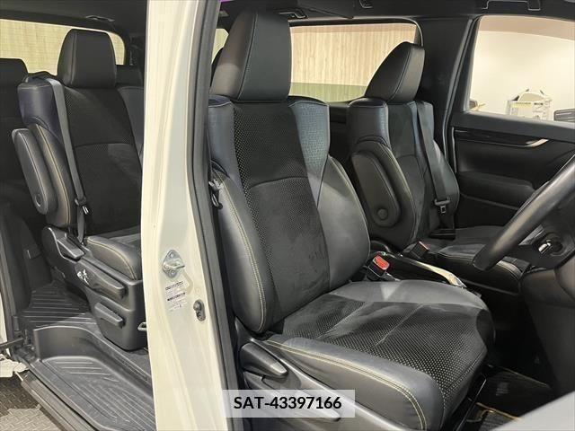 Toyota VELLFIRE 2016-10 379114-7