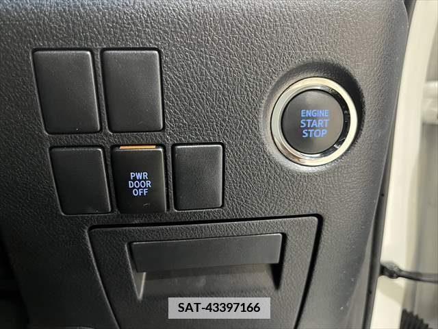 Toyota VELLFIRE 2016-10 379114-6