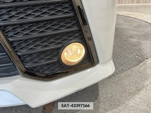 Toyota VELLFIRE 2016-10 379114-13