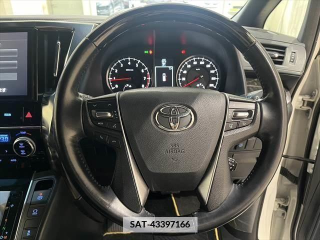 Toyota VELLFIRE 2016-10 379114-11