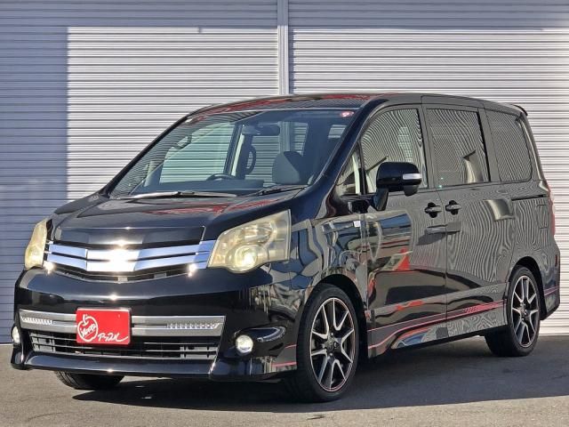 Toyota NOAH 2010-07 183111-0