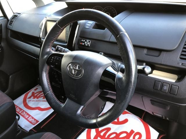 Toyota NOAH 2010-07 183111-7