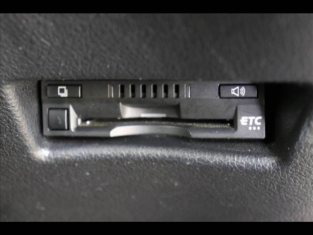 Toyota SIENTA 2021-07 185527-5