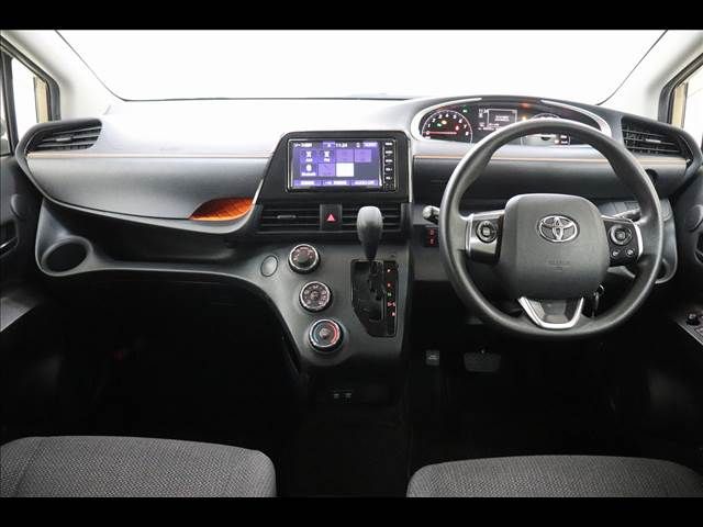 Toyota SIENTA 2021-07 185527-28