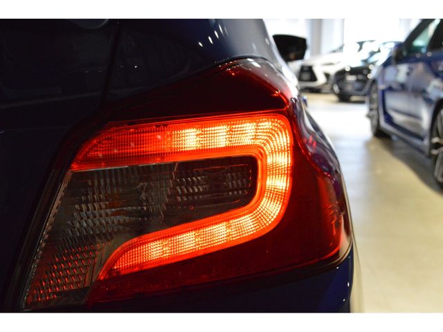 Subaru WRX STI 2019-09 196173-17