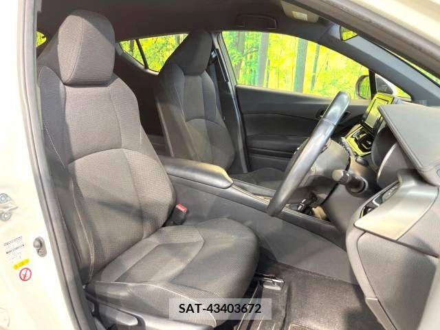 Toyota C-HR 2018-09 216452-9