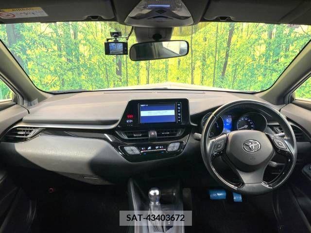 Toyota C-HR 2018-09 216452-1
