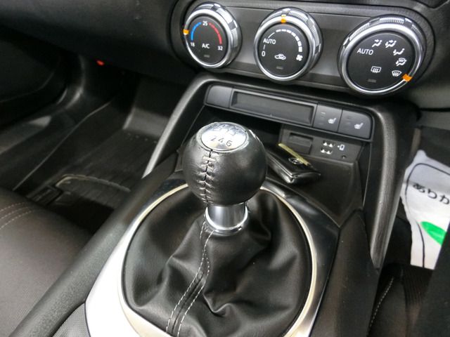 Mazda ROADSTER 2022-03 26775-4