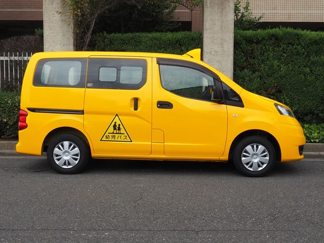 Nissan NV200 VANETTE WAGON 2015-07 10001-24