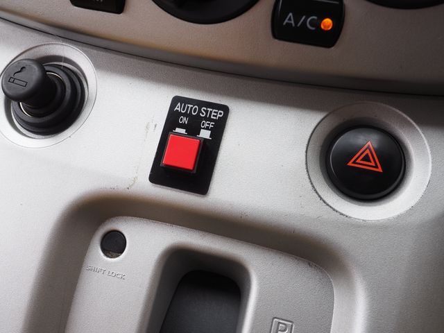 Nissan NV200 VANETTE WAGON 2015-07 10001-15