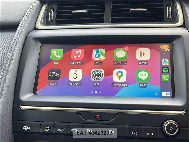 Jaguar E-PACE 2018-06 315779-6