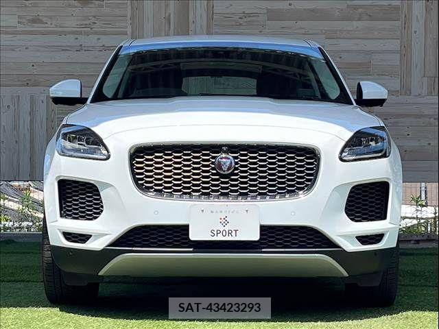 Jaguar E-PACE 2018-06 315779-12