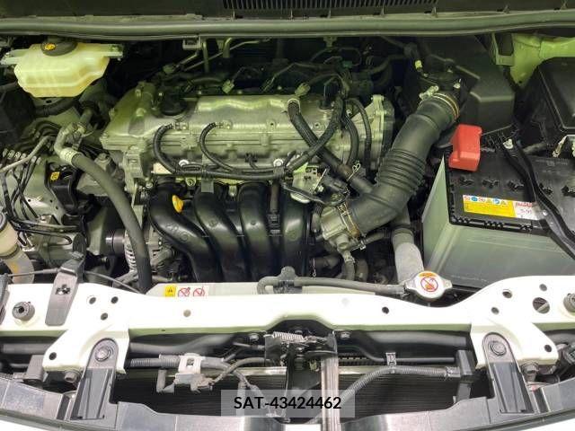 Toyota VOXY 2019-01 378063-19