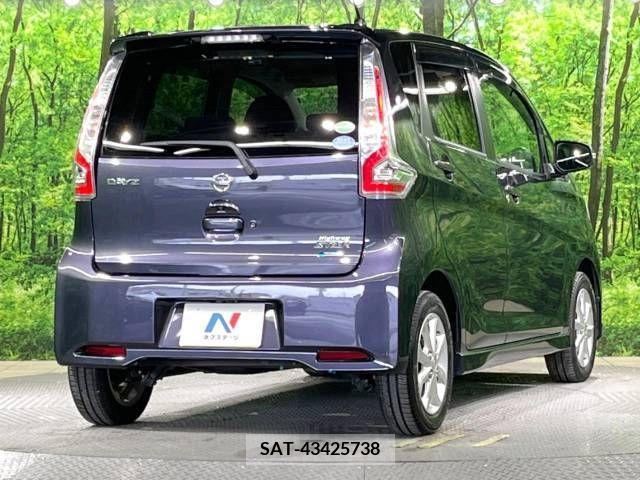 Nissan DAYZ 2016-04 323349-17