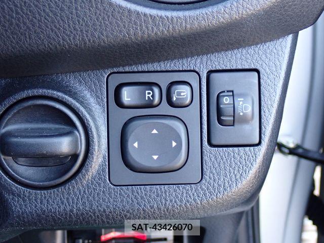 Toyota VITZ 2017-07 204720-15