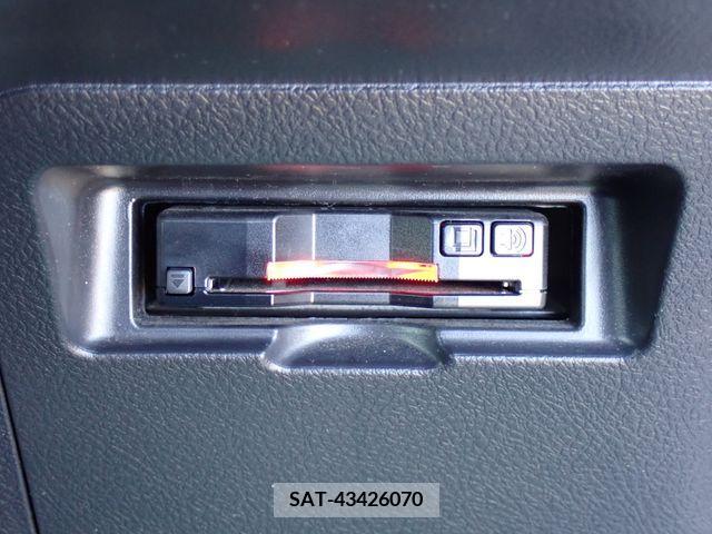 Toyota VITZ 2017-07 204720-8