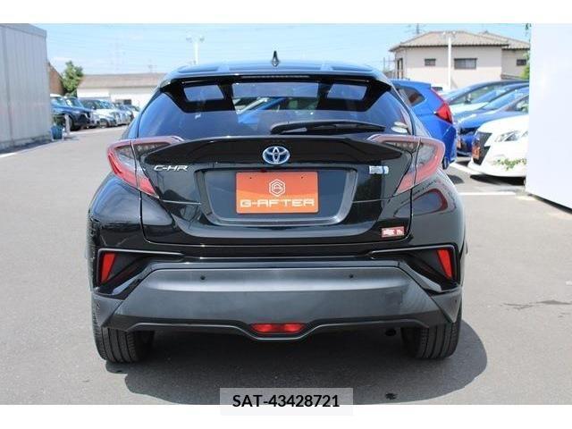 Toyota C-HR 2017-05 357857-8