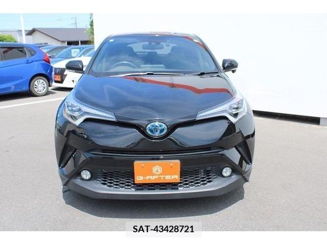 Toyota C-HR 2017-05 357857-6
