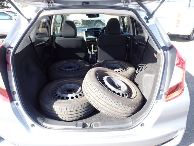 Honda FIT 2018-04 195208-20
