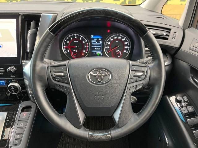 Toyota ALPHARD 2022-05 186005-12