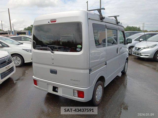 Suzuki EVERY 2019-05 297394-1