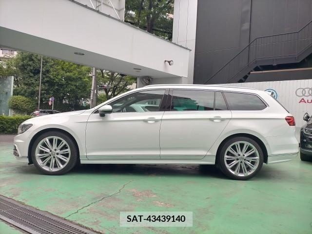 VolksWagen PASSAT VARIANT 2017-03 298517-4