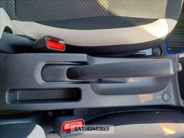 Nissan NOTE 2017-03 246372-13