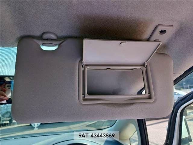 Nissan NOTE 2017-03 246372-25