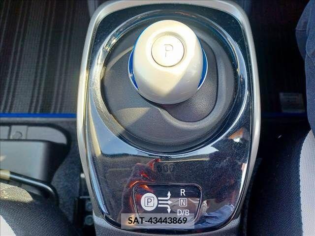 Nissan NOTE 2017-03 246372-11