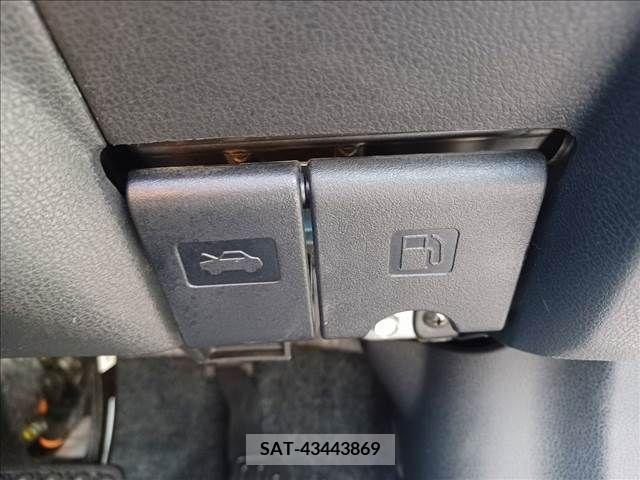 Nissan NOTE 2017-03 246372-21