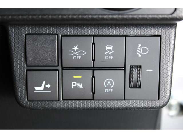 Daihatsu TANTO 2021-08 5198-9