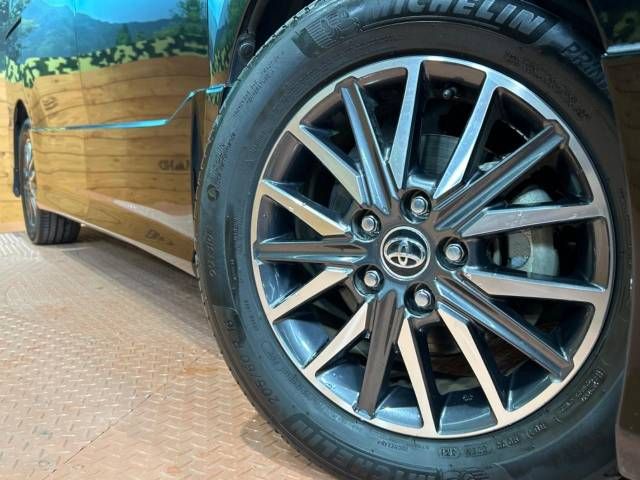 Toyota VOXY 2016-09 189672-12