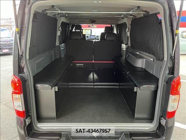 Nissan NV350 Caravan 2012-10 226846-5