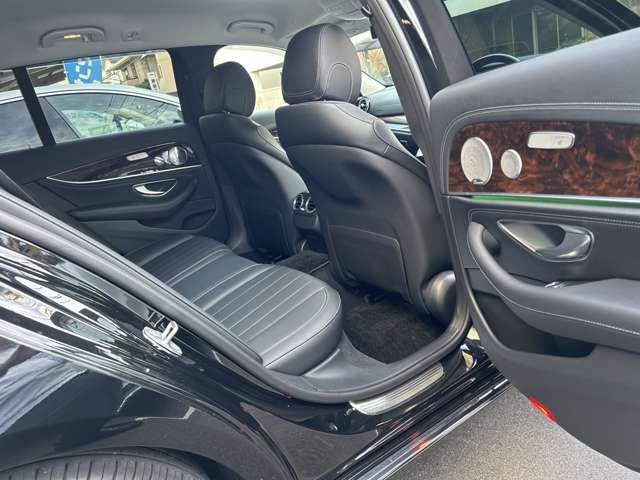 Mercedes Benz E-CLASS 2017-07 19227-14