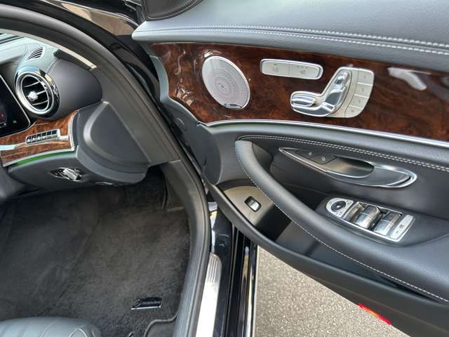 Mercedes Benz E-CLASS 2017-07 19227-16