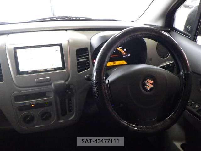Suzuki WAGON R 2010-06 370869-11