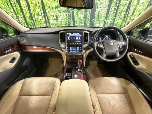 Toyota CROWN SEDAN 2013-04 190073-1