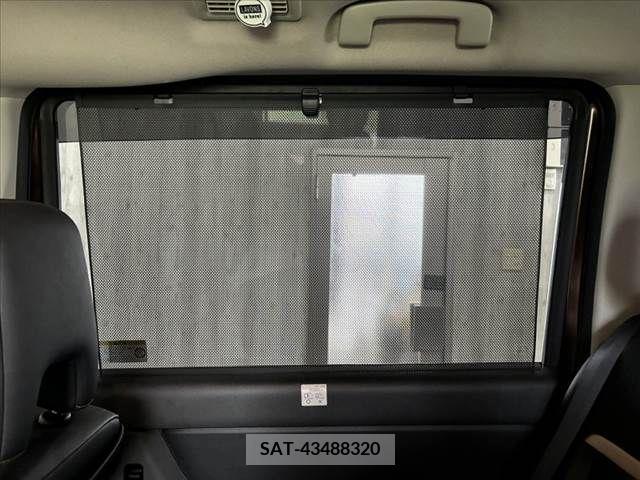 Nissan SERENA 2023-08 344202-26