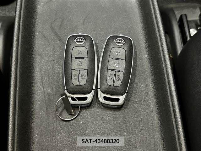 Nissan SERENA 2023-08 344202-5