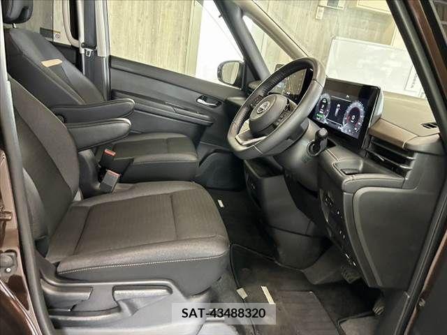 Nissan SERENA 2023-08 344202-15