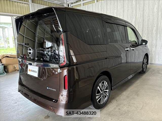 Nissan SERENA 2023-08 344202-14