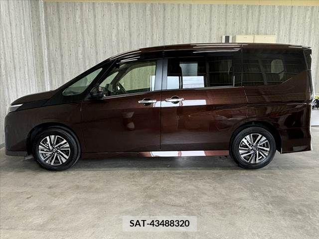 Nissan SERENA 2023-08 344202-11