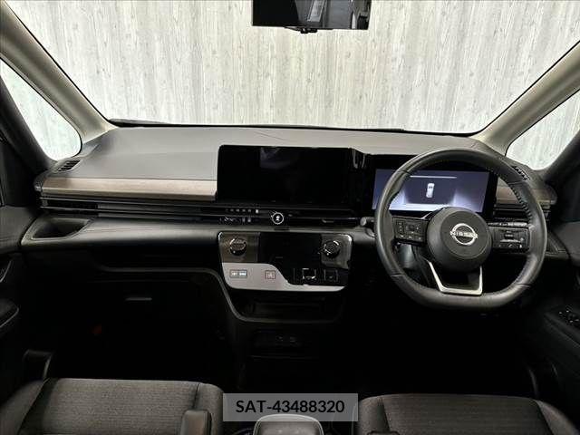 Nissan SERENA 2023-08 344202-1