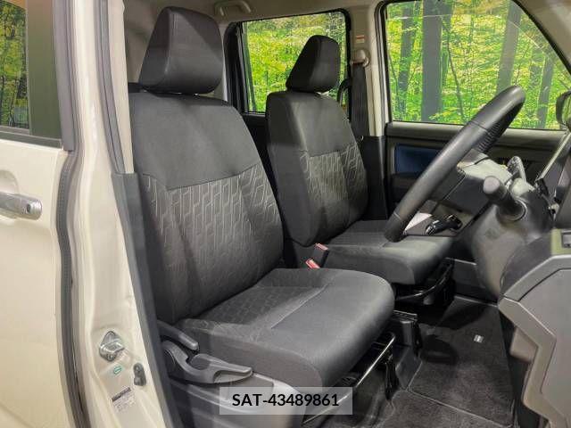 Toyota ROOMY 2018-03 311060-11